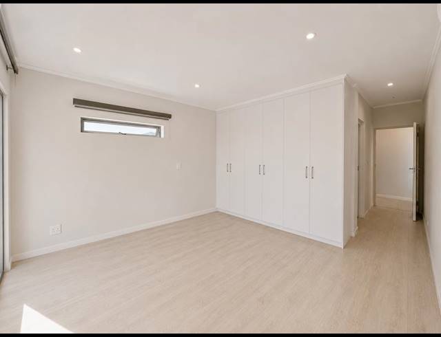 3 BEDROOM PROPERTY TO RENT IN BRYANSTON